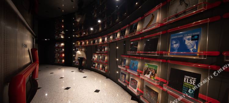 上海静安寺淮海中路亚朵X酒店图片