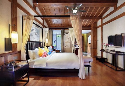 Qing San She Art Inn Hotel Overview