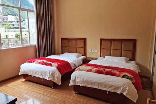 宝兴新源酒店预订价格,联系电话位置地址【携程酒店】