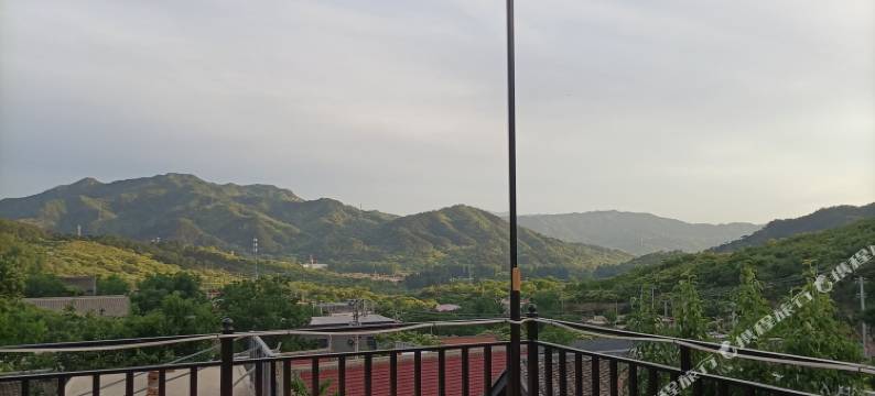 北京众山小院图片