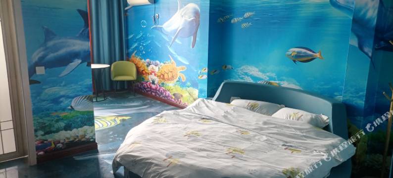 梁山怡馨主题公寓图片