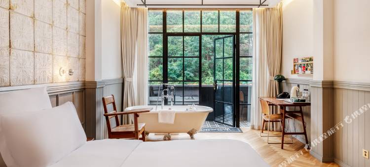 忙碌的考拉·Weeknd Hotel图片