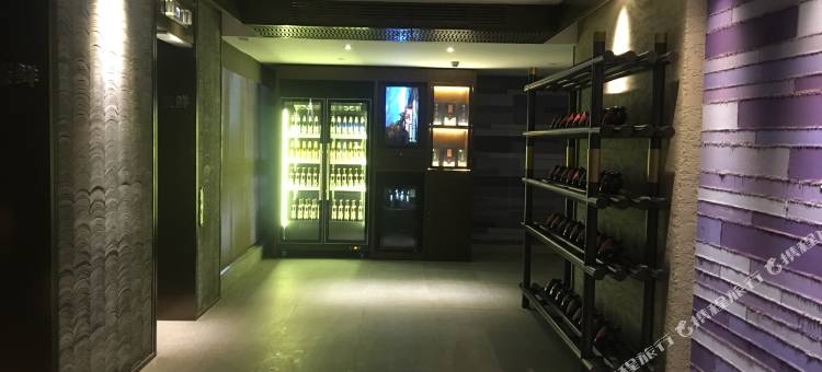 网鱼电竞酒店(苏州淮海街沙金桥地铁站店)图片