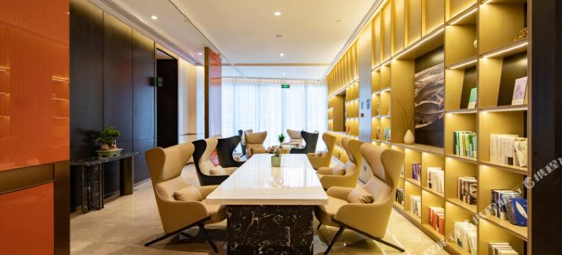 广州荔湾滘口地铁站亚朵酒店图片