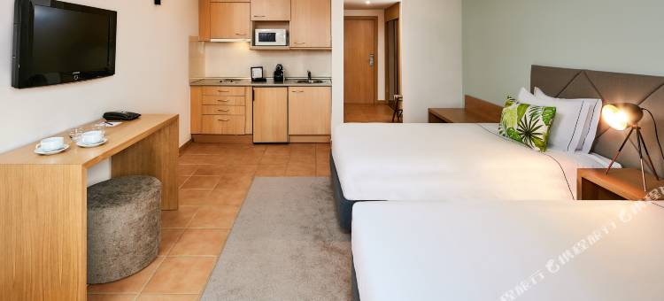 波尔蒂芒码头 NH 度假村酒店式公寓(NH Marina Portimao Resort)图片