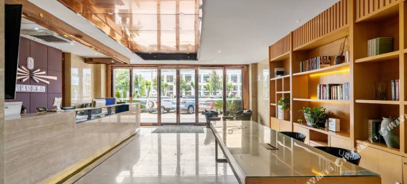 宿适轻奢酒店(上海松江火车站店)图片