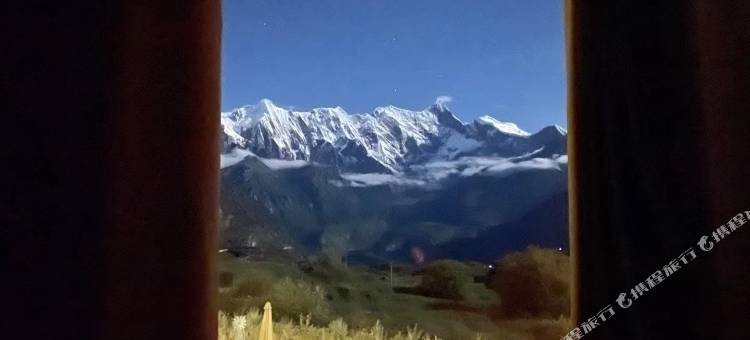 云顶庭院(索松村店)图片