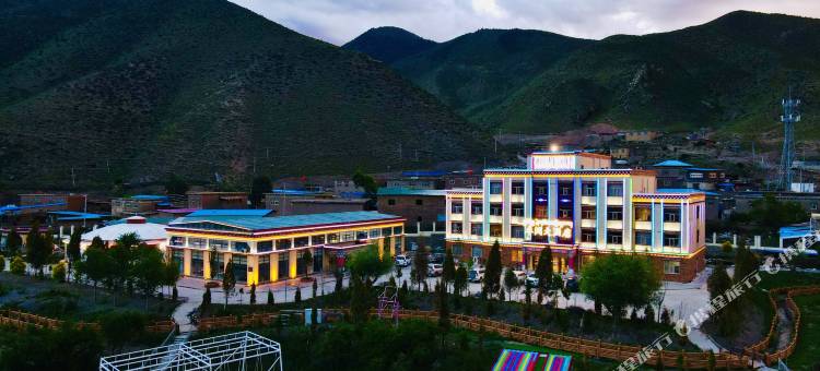 洛隆卓阅大酒店图片