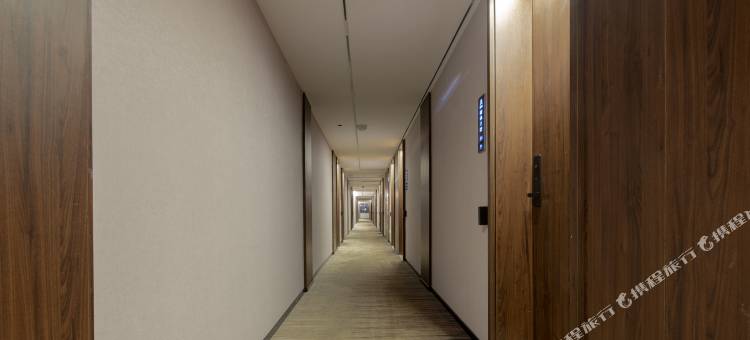 H瀚绅酒店(百色龙景名都五中店)图片