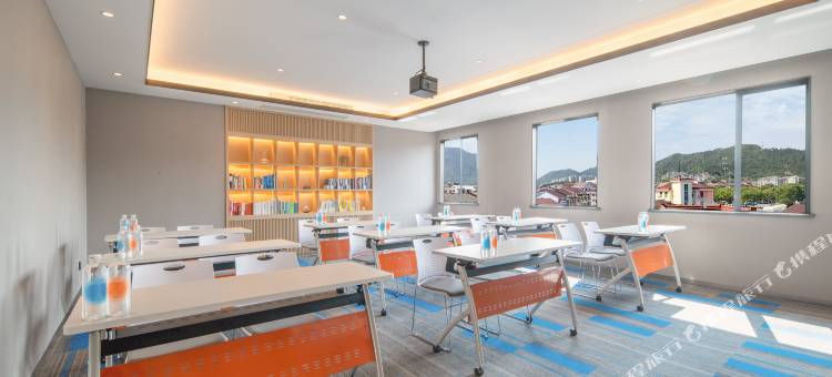 横店万盛南街亚朵X酒店图片