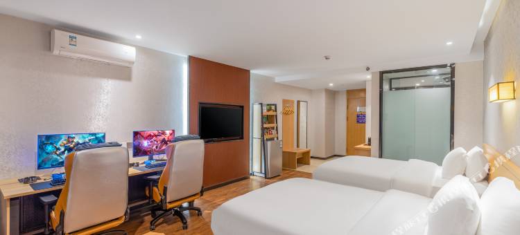 网鱼电竞酒店(成都建设路东郊记忆店)图片