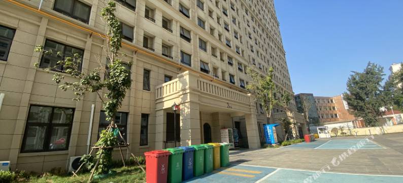 Br电竞酒店(宋寨南街同乐地铁站店)图片