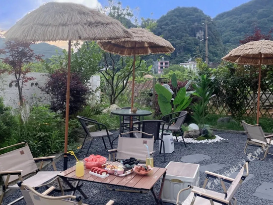 云畔酒店(阳朔西街店)