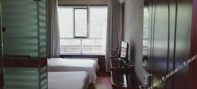 金塔顺泰商务宾馆(人民医院店)图片