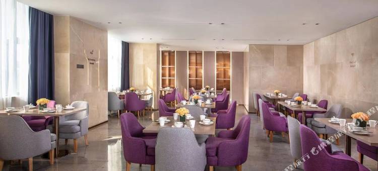 蛤游电竞酒店(佛罗伦萨小镇店)图片