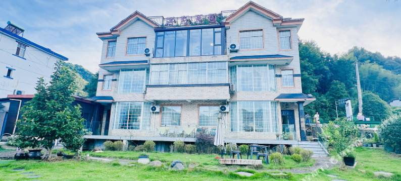 宁国洪府花园民宿(皖南川藏线储家滩店)图片
