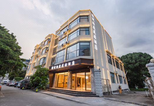 雅悦柏庭花园酒店（芒市广场机场店）外景图