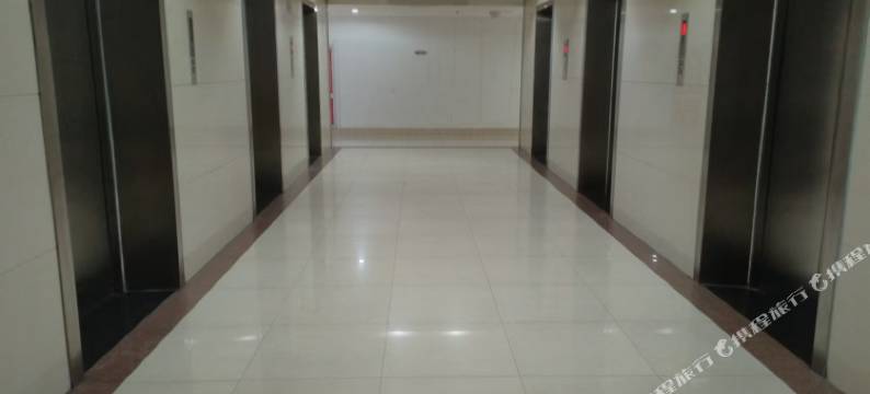 星夜青年旅社(海亮广场店)图片