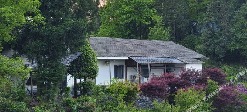 张家界老屋场观日出客栈图片