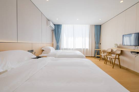 阳春星辉公寓(东湖公园店)