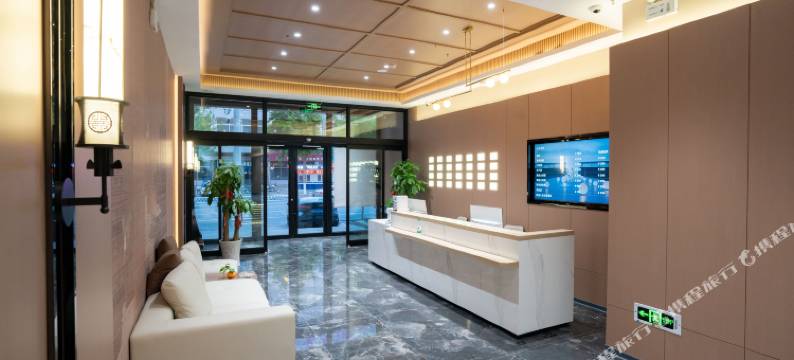 云朵酒店(林西百货大楼店)图片