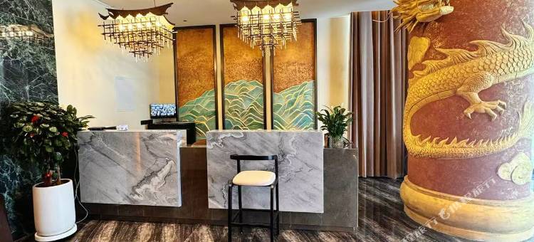 长泓明珠酒店(青格里狼山滑雪场店)图片