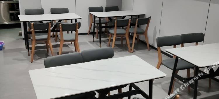 江盛智汇宾馆(江边广场店)图片
