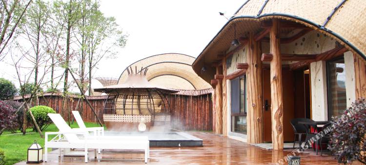 四季贵州·山地温泉水世界酒店图片