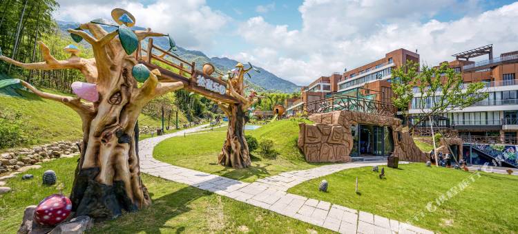 安吉云上草原度假村·松鼠部落酒店图片