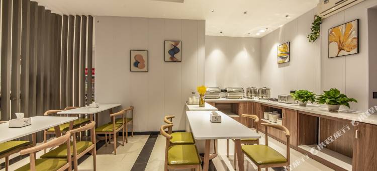 怡莱酒店(抚顺北站中心医院店)图片