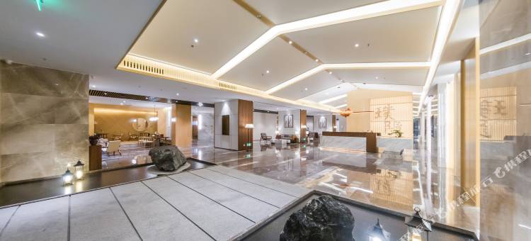 建国璞隐酒店(深圳国际会展中心海上田园南地铁站店)图片