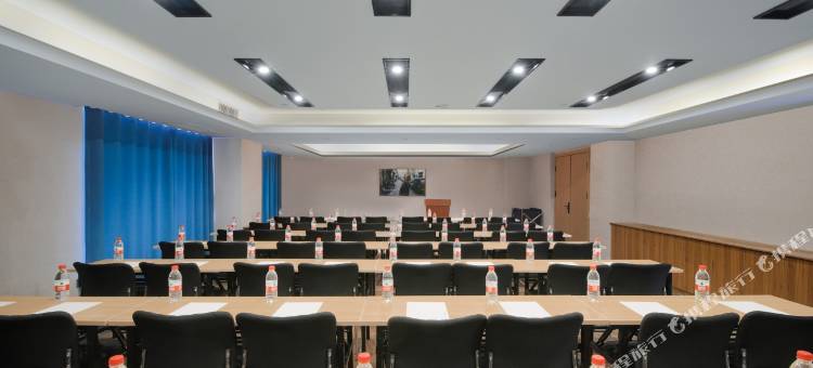 凯里亚德酒店(济南高新万达广场天辰路店)图片