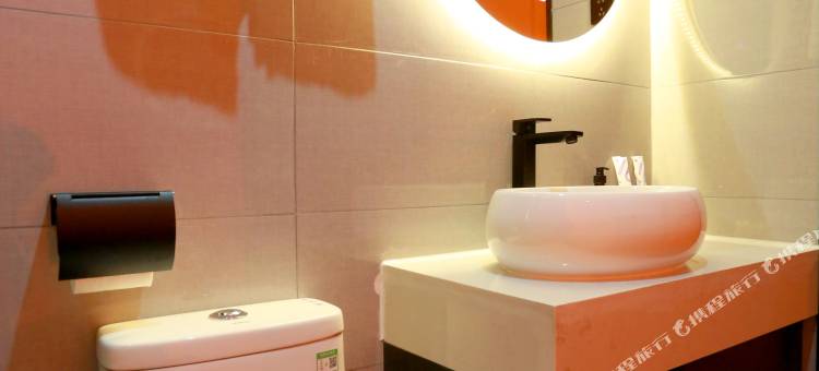 轻住悦享酒店(胶州胶东国际机场李哥庄店)图片