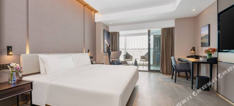 长沙滨江金融中心亚朵酒店图片