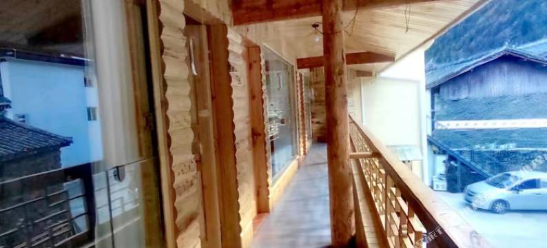 康定隐居民宿图片