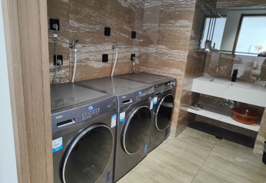 Xizi Light Luxury Hotel (Urad Qianqi Government Store)Hotel Overview