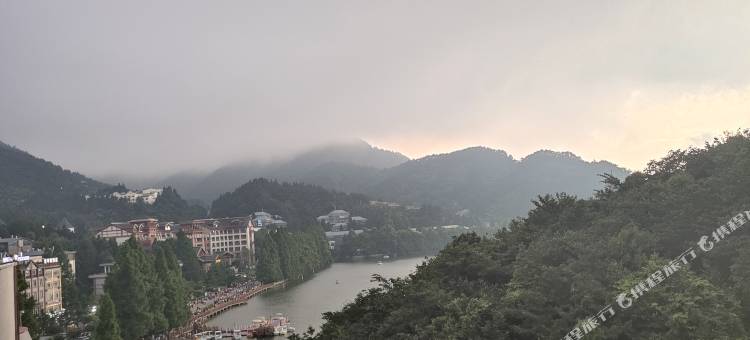 通山九宫湖畔度假宾馆图片