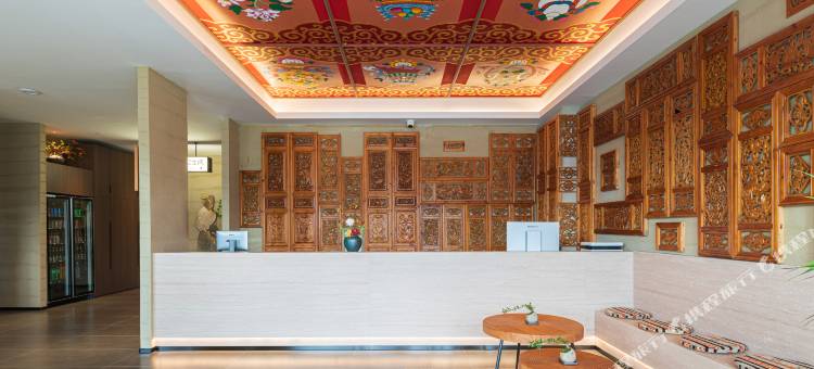 雪龙·梅里漫筑(德钦县飞来寺店)图片