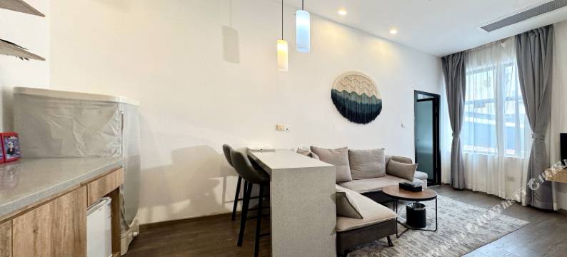 深圳睿亚酒店式公寓(华强北科学馆地铁站店)图片