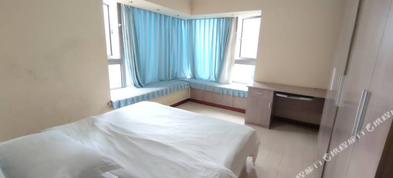 重庆心逸公寓(观音桥步行街店)图片