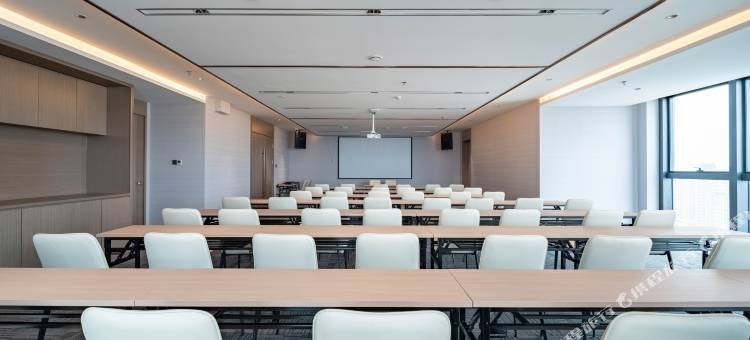 麗枫酒店(长春硅谷大街中商世界里店)图片