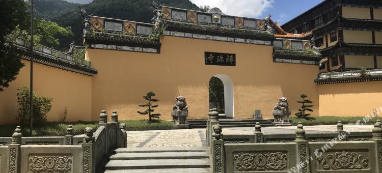 红房子山庄图片