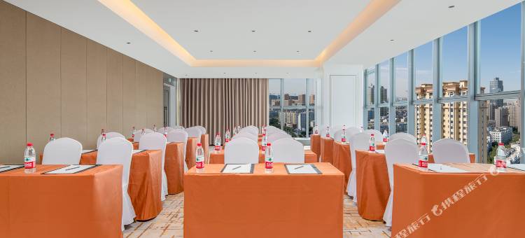 维也纳国际酒店(乌鲁木齐创新广场万科3088街区店)图片