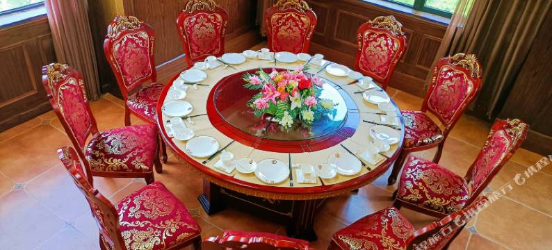 松潘川主寺镇亚日国际大酒店图片