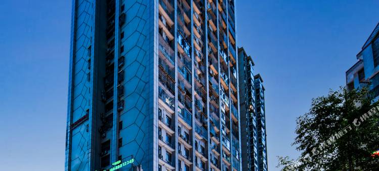 龙猫精灵酒店(思南思丰财富广场店)图片