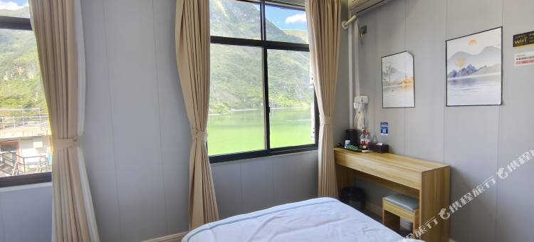 浩坤湖邻湖友间民宿图片