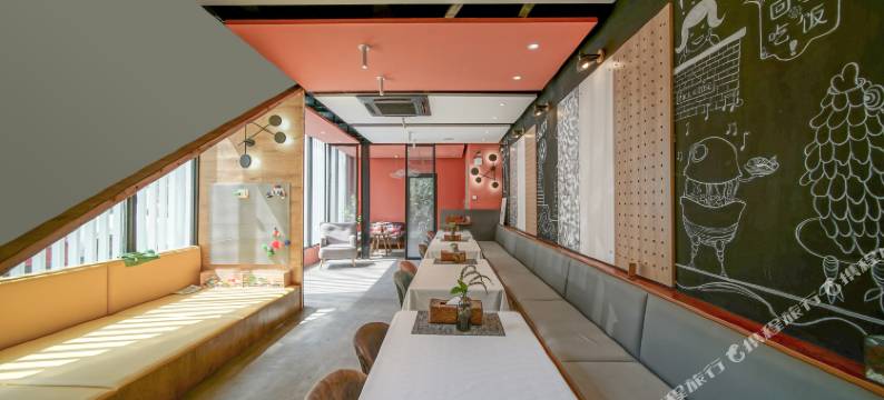 桐庐岩朵山宿(白云源店)图片