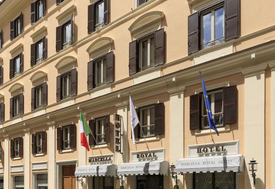 Marcella Royal Hotel Over view