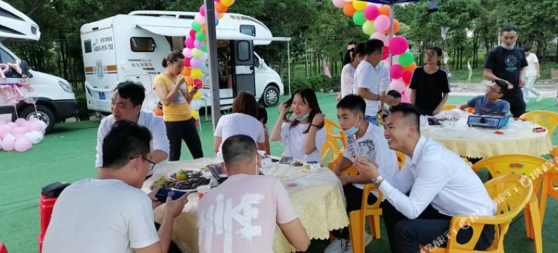 广州房车邦共享农场露营基地图片