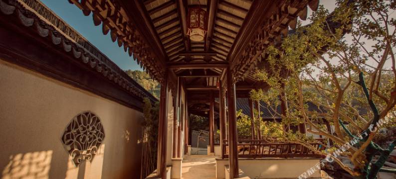苏州太湖生态岛聆风山居民宿图片